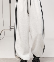 Широкі спортивні штани з лампасами