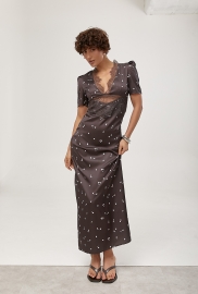 Атласна довга сукня з мереживом