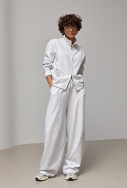 Однотонний спортивний костюм з кофтою на блискавці та штанами багі