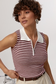 Смугаста в'язана майка-поло із блискавкою на горловині