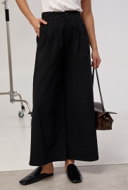 Легкі котонові вкорочені штани Легкі котонові вкорочені штани