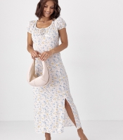 Сукня з коротким рукавом у квітку