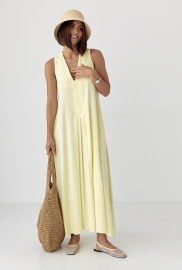 Жіноча сукня з V