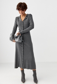 Трикотажна довга сукня на ґудзиках