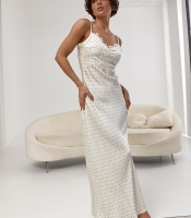 Атласна сукня в горох із мереживом