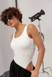 Жіноче однотонне трикотажне боді