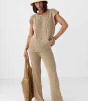 Літній в'язаний костюм із футболкою та штанами