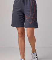 Жіночі трикотажні шорти з вишивкою
