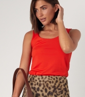 Еластична жіноча майка