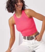 Однотонна жіноча майка в рубчик