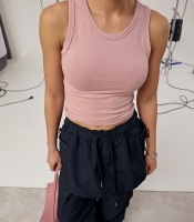 Однотонна базова коротка майка