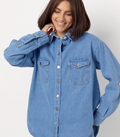 Жіноча джинсова сорочка на ґудзиках