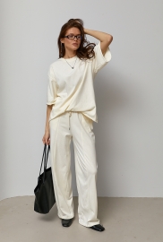 Трикотажний костюм вільного крою з футболки та штанів