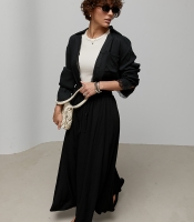 Вільний костюм із сорочки та пишної спідниці із мереживними вставками