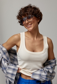 Довга однотонна майка в рубчик