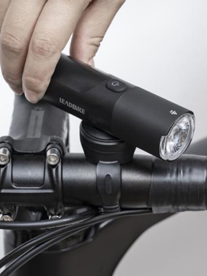 Потужний велосипедний ліхтар LEADBIKE M02-OSRAM 800LM, Велосипедний ліхтар із захистом від вологи