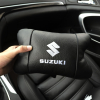Набір шкіряних подушок Suzuki з вишивкою логотипу + брелок у подарунок для авто  W-WS55879