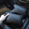 Набір авто подушок Skoda з натуральної шкіри + брелок, Автоподушка на підголовник  W-WS82639