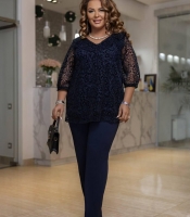 Костюм женский из креп-дайвинга с флоком на сетке весенний