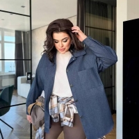 Рубашка куртка женская из плотного денима джинсовая весенняя оверсайз