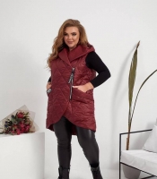 Жилетка женская теплая плащевка лаке на синтепоне 150 с карманами и объемным капюшоном