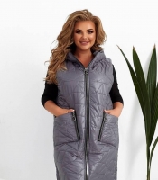Жилетка женская теплая плащевка лаке на синтепоне 150 с накладными карманами с капюшоном 