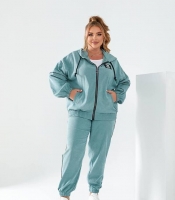 Костюм прогулочный женский из вельвета: кофта на молнии с капюшоном и брюки на резинке весенний