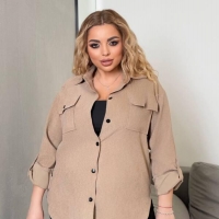 Рубашка женская из вельвета свободного кроя с регулируемыми рукавами весенняя