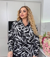 Блуза женская из софта с принтом свободного кроя с регулируемыми рукавами весенняя