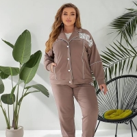 Костюм прогулочный женский из двунитки: кофта на кнопках и брюки весенний