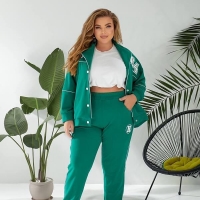 Костюм прогулочный женский из двунитки: кофта на кнопках и брюки весенний