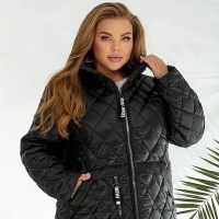 Куртка женская стёганая с капюшоном из плащевки Лаке на синтепоне весенняя