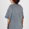 Футболка женская oversize хлопковая с декоративными потертостями и ярким принтом весенне-летняя  k-117120