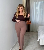 Брюки женские прямого кроя из креп-дайвинга с карманами и декоративной полосой весенне-летние