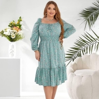 Платье трапеция из софта с длинными рукавами и воланом по подолу весенне-летнее