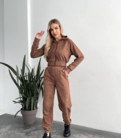 Костюм женский спортивный из трехнитки с капюшоном и карманами весенне-летний