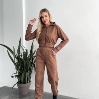 Костюм женский спортивный из трехнитки с капюшоном и карманами весенне-летний