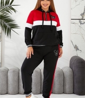 Спортивный костюм женский из двунитки с контрастными вставками и декоративной вышивкой демисезонный