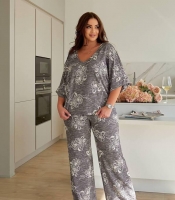 Костюм женский из турецкого софт трикотажа прогулочный с широкой туникой и свободными брюками весенне-летний