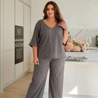 Костюм женский из турецкого софт трикотажа прогулочный с широкой туникой и свободными брюками весенне-летний