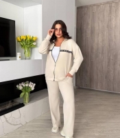 Костюм женский спортивный из двунитки с кофтой на молнии и брюками с высокой посадкой весенний