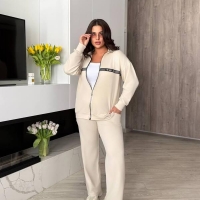 Костюм женский спортивный из двунитки с кофтой на молнии и брюками с высокой посадкой весенний