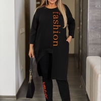 Женский костюм из двухнитки с асимметричной туникой и аппликацией "fashion" весенний