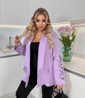 Пиджак женский удлиненный из креп костюмной ткани без подкладки с вышивкой на рукаве весенне-летний