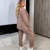 Костюм женский из креп-дайвинга с кофточкой свободного кроя и укороченными брюками на кулиске весенне-летний  k-118190