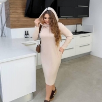 Платье-худи женское весеннее из двунитки спортивного стиля