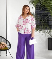 Костюм женский с блузой из штапеля в цветочный принт и широкими брюками из тиара весенне-летний