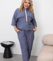 Костюм женский из льна жатка свободного кроя с укороченной курткой и брюками весенне-летний