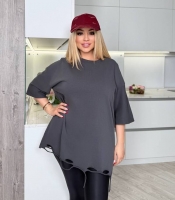 Футболка женская oversize из кулира удлиненная с фигурными разрезами и необработанным краем весенняя летняя
