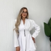 Костюм женский костюмная ткань двойка с приталенным жакетом на подплечниках и шортами весенне-летний  k-119448